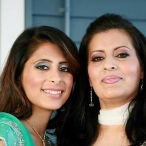 Meet your Posher, Samina